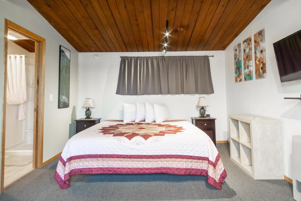 The Pioneer Motel ปาล์มเมอร์ ภายนอก รูปภาพ